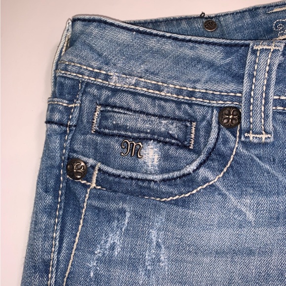 Miss Me Fleur De Lis Low Rise Y2K Denim Boot Cut Studded Jeans Embroidered 27 - Picture 10 of 12